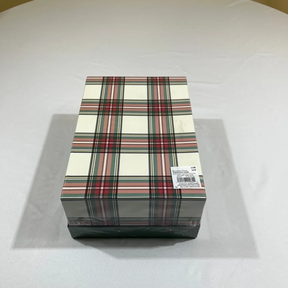 Recollections Photo Box Green Plaid Happy Holidays Snowflake New and Sealed